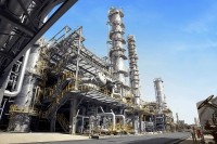 Petrochemical plant. Source: Wikicommons user Secl